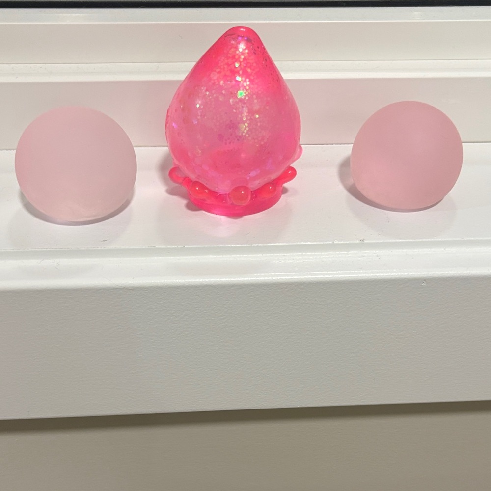 NeedOh dream drop. Never squished or used.  Too pretty! &2viral squishes